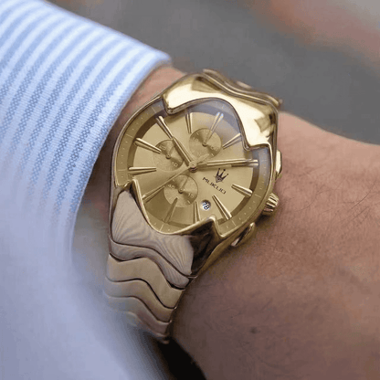 Sculptural Wave-Link Chronograph Watch – 43mm Integrated Steel Bracelet