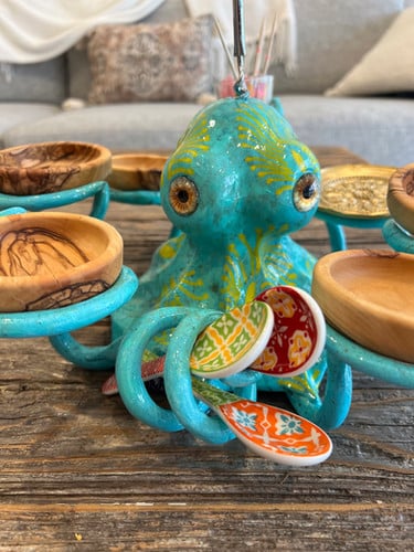 🐙 Octopus Snack Server with 6 Bowls – Sculptural Centerpiece
