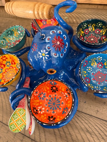 🐙 Octopus Snack Server with 6 Bowls – Sculptural Centerpiece